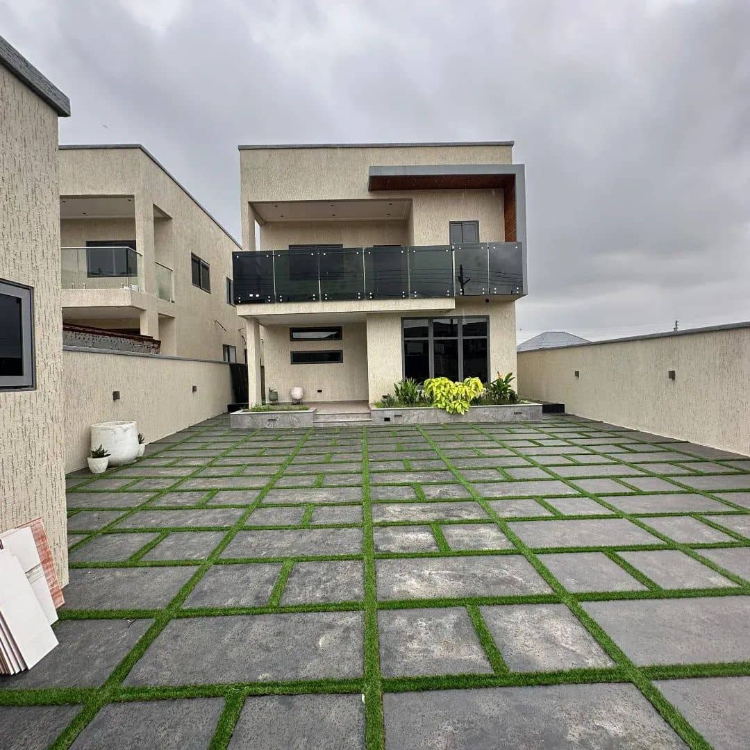 4 Bedroom plus one servant quarters property for sale