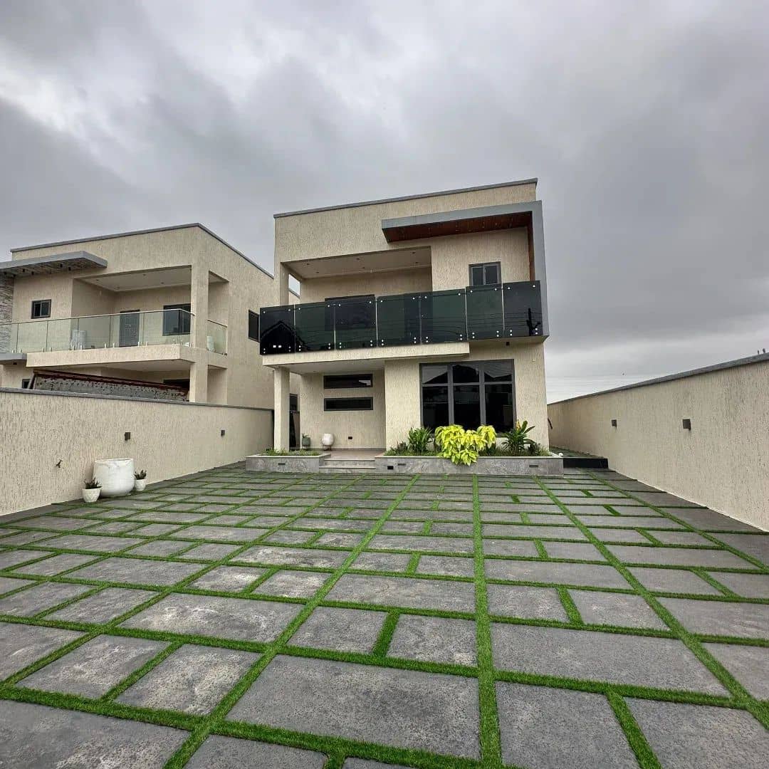 4 Bedroom plus one servant quarters property for sale